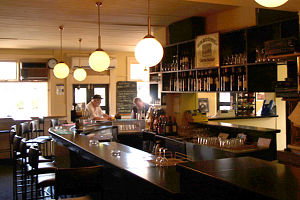 Percy's Bar and Bistro Carlton