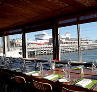 Waterfront Station Pier - Great Ocean Road Restaurant