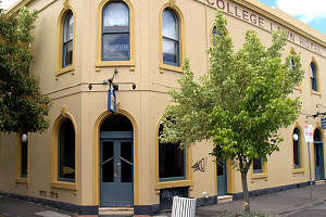 The College Lawn Hotel Prahran