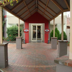 Deer Park Hotel - Great Ocean Road Restaurant 1