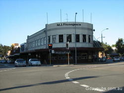 MJ Finnegans Irish Pub - Great Ocean Road Restaurant 1