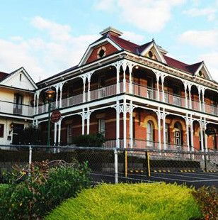 Old England Hotel - Great Ocean Road Restaurant 0