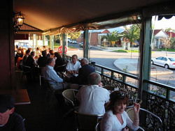 Paddy Maguire's Pub - Great Ocean Road Restaurant 0