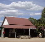 Daly Waters Historic Pub - Great Ocean Road Restaurant