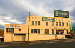 Globe Hotel - Great Ocean Road Restaurant 0