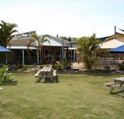 Moonee Beach Tavern - Great Ocean Road Restaurant