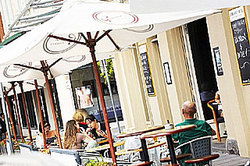 The Town Hall Hotel - Great Ocean Road Restaurant 1