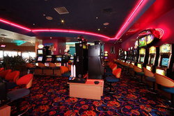 Kurrawa Surf Life Saving Club - Great Ocean Road Restaurant 1