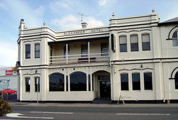 Alexander Hotel - Great Ocean Road Restaurant 1
