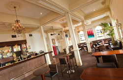 Melbourne Hotel Perth - Great Ocean Road Restaurant 1