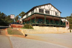Vernon Arms Tavern - Great Ocean Road Restaurant 3