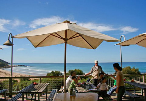 Wye Beach Hotel - Great Ocean Road Restaurant 0