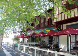 Flanagans Border Inn Hotel - Great Ocean Road Restaurant 0