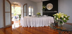 Golden City Hotel - Great Ocean Road Restaurant 0