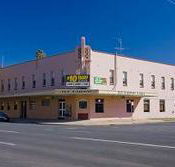 Railway Hotel - Great Ocean Road Restaurant