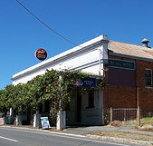 Red Hill Hotel - Great Ocean Road Restaurant