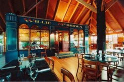 Willie McBrides Irish Bar - Great Ocean Road Restaurant 0