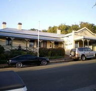 Earl of Spencer Historic Inn - Great Ocean Road Restaurant