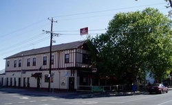 Flanagans Border Inn Hotel - Great Ocean Road Restaurant 1