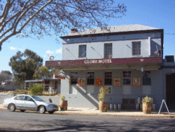 The Globe Hotel. Rylstone - Great Ocean Road Restaurant 2