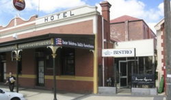 American Hotel Creswick - Great Ocean Road Restaurant 2