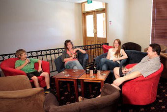 Hibernian Hotel Beechworth - Great Ocean Road Restaurant 0