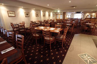 Hibernian Hotel Beechworth - Great Ocean Road Restaurant 2
