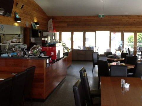 Mollymook Golf Club - Great Ocean Road Restaurant 6