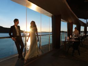 Hamilton Island Yacht Club - Great Ocean Road Restaurant 2