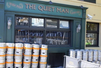 The Quiet Man Irishman Pub - Great Ocean Road Restaurant 0