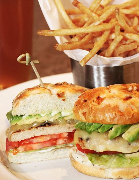 Yardhouse Bar & Brasserie - Great Ocean Road Restaurant 0