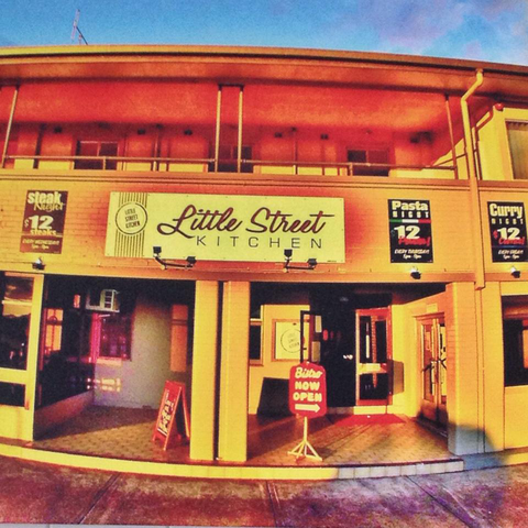 Lakes & Ocean Hotel - Great Ocean Road Restaurant 2