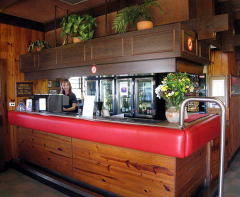 Mapleton Tavern - Great Ocean Road Restaurant 1