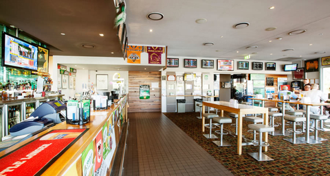 Pelican Waters Tavern - Great Ocean Road Restaurant 2