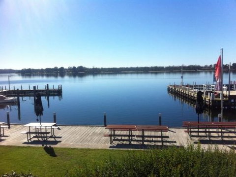 Metung Hotel - Great Ocean Road Restaurant 1