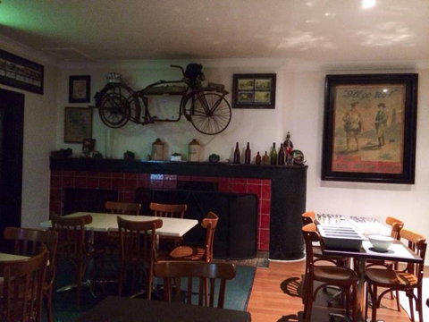 Queens Arms Hotel - Great Ocean Road Restaurant 3