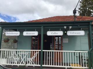 Salty Kisses Natural Therapy Centre - Great Ocean Road Restaurant 4