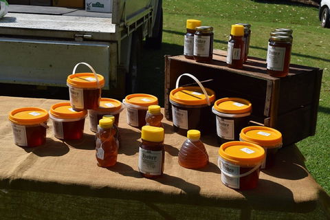 Corowa Rotary Federation Farmers And Variety Market - Great Ocean Road Restaurant 0