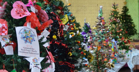 Mount Morgan Christmas Tree Festival - Great Ocean Road Restaurant 2