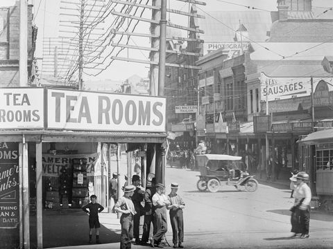 Perth: An Accidental History - Great Ocean Road Restaurant 0
