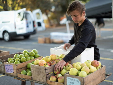 Carlton Farmers' Market - Great Ocean Road Restaurant 0