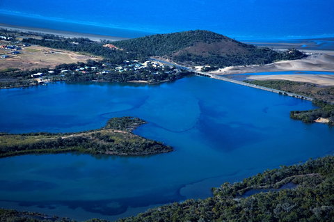 Causeway Lake Markets - Great Ocean Road Restaurant 0