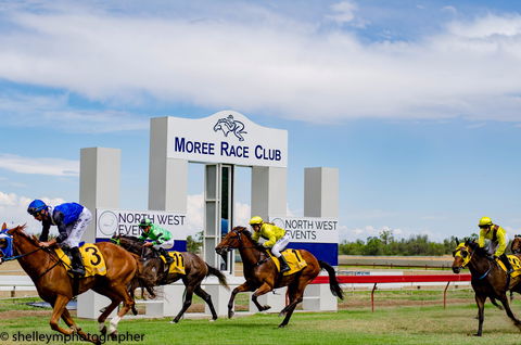 Moree Race Club TAB Race Day - Great Ocean Road Restaurant 1