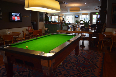 Royal Hotel Bowral - Great Ocean Road Restaurant 4