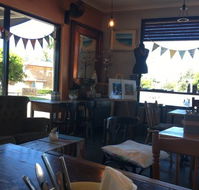 Two Birds Gallery Cafe - Great Ocean Road Restaurant