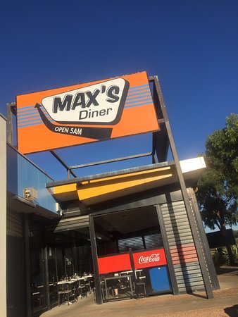 Max's Diner - Great Ocean Road Restaurant 0