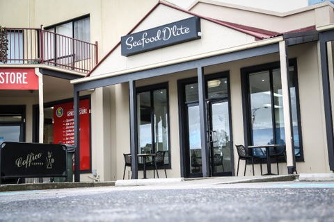 Seafood D'Lite - Great Ocean Road Restaurant 0