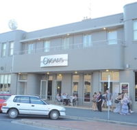Oscar's Hotel and Cafe Bar - Great Ocean Road Restaurant