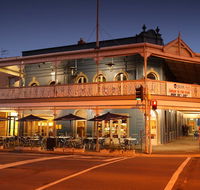 The Golden City Hotel - Great Ocean Road Restaurant
