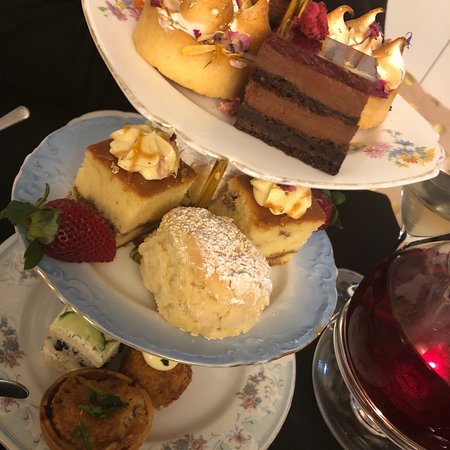 Mary Eats Cake - Great Ocean Road Restaurant 0